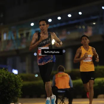 Runner Photo 4630696