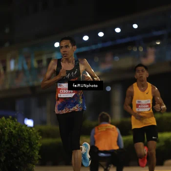 Runner Photo 4630711
