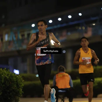 Runner Photo 4630731