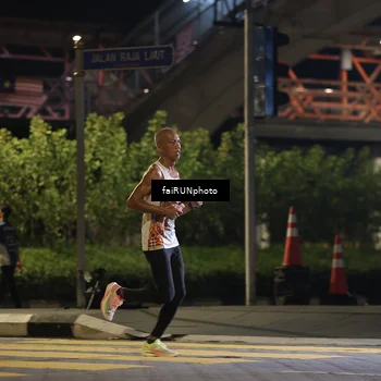 Runner Photo 4631588