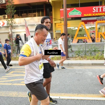 Runner Photo 4631596