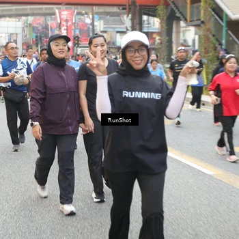 Runner Photo 4631726