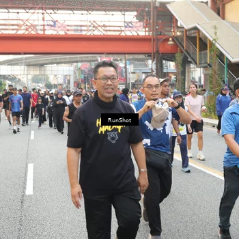 Runner Photo 4632136