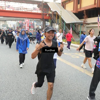 Runner Photo 4632395