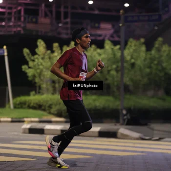 Runner Photo 4633004