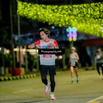 Runner Photo 4633375