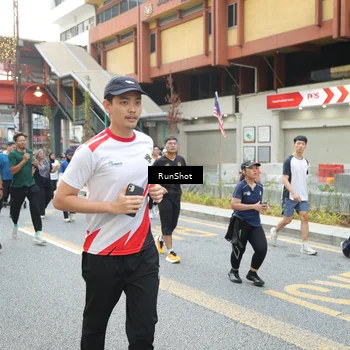 Runner Photo 4633422