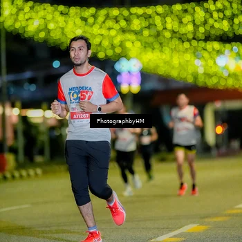 Runner Photo 4633625