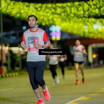 Runner Photo 4633635