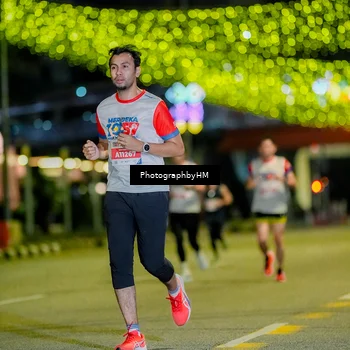 Runner Photo 4633645