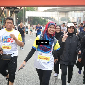Runner Photo 4633659
