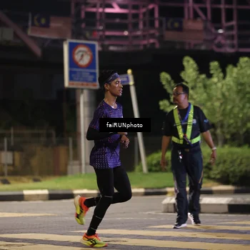 Runner Photo 4633676