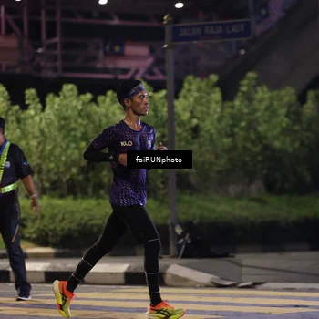 Runner Photo 4633800