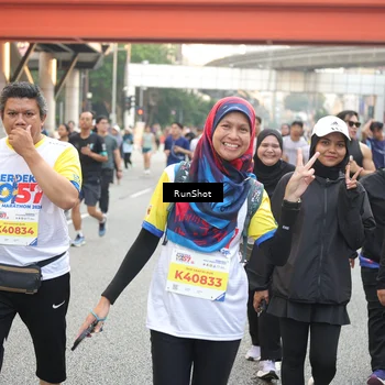 Runner Photo 4633835