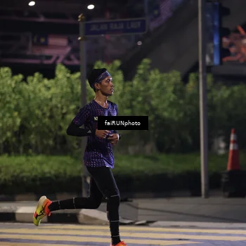 Runner Photo 4633844