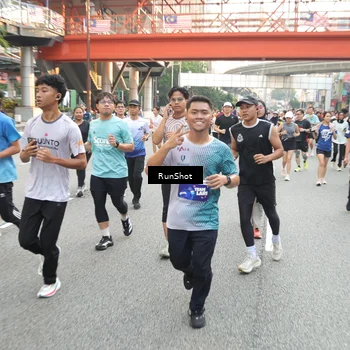 Runner Photo 4634003