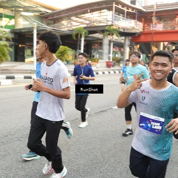 Runner Photo 4634094