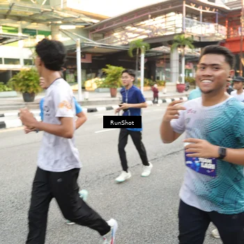 Runner Photo 4634122