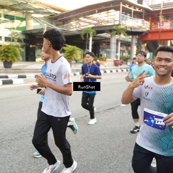 Runner Photo 4634130