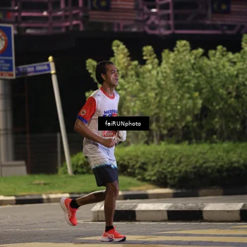 Runner Photo 4634214
