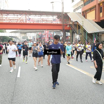 Runner Photo 4634311