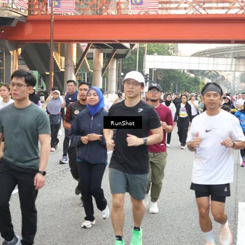 Runner Photo 4634327