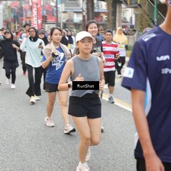 Runner Photo 4634387