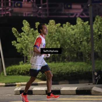 Runner Photo 4634403