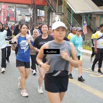 Runner Photo 4634422