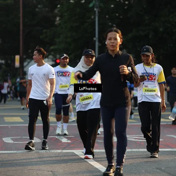 Runner Photo 4634443