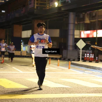 Runner Photo 4634474