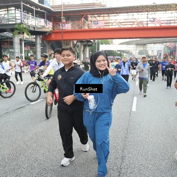 Runner Photo 4634697