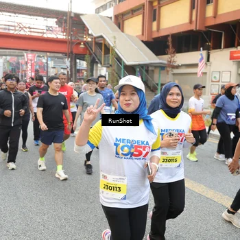 Runner Photo 4635473