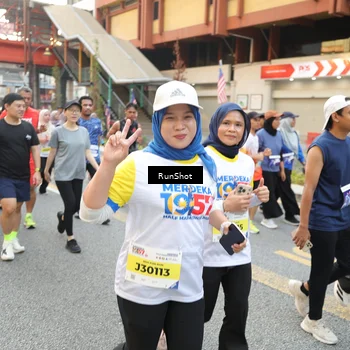 Runner Photo 4635547