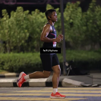 Runner Photo 4635558