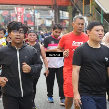Runner Photo 4635615