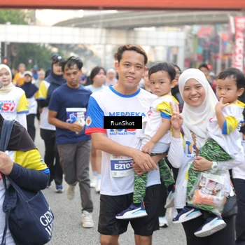 Runner Photo 4635672