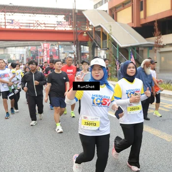 Runner Photo 4635681