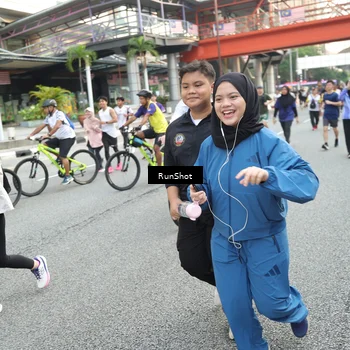 Runner Photo 4635758