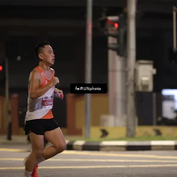 Runner Photo 4635793