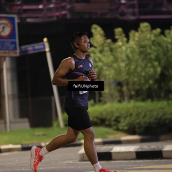 Runner Photo 4635868