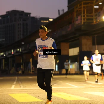 Runner Photo 4635911