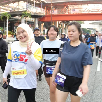 Runner Photo 4636044