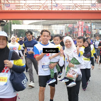 Runner Photo 4636054