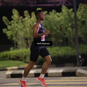 Runner Photo 4636081