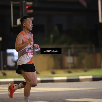 Runner Photo 4636125
