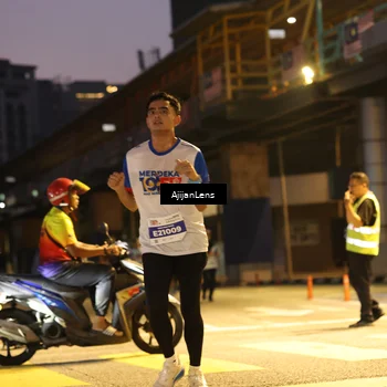 Runner Photo 4636129