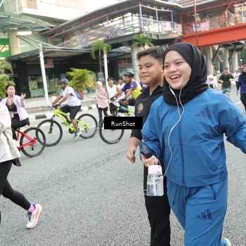 Runner Photo 4636173