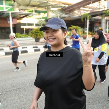 Runner Photo 4636359