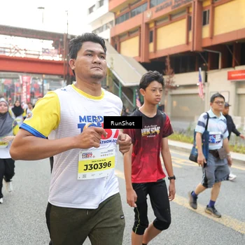 Runner Photo 4636374